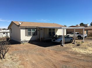 17232 E Fairway Dr, Mayer, AZ 86333