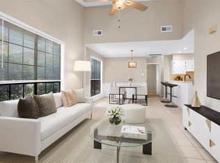 106 Fairway View Ln, Montgomery, TX 77356