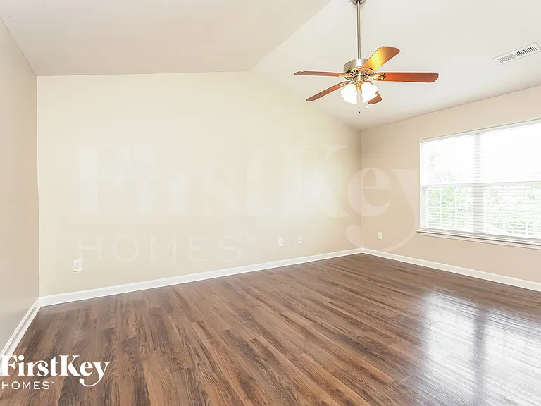 6600 Maderia Ct — Photo 9