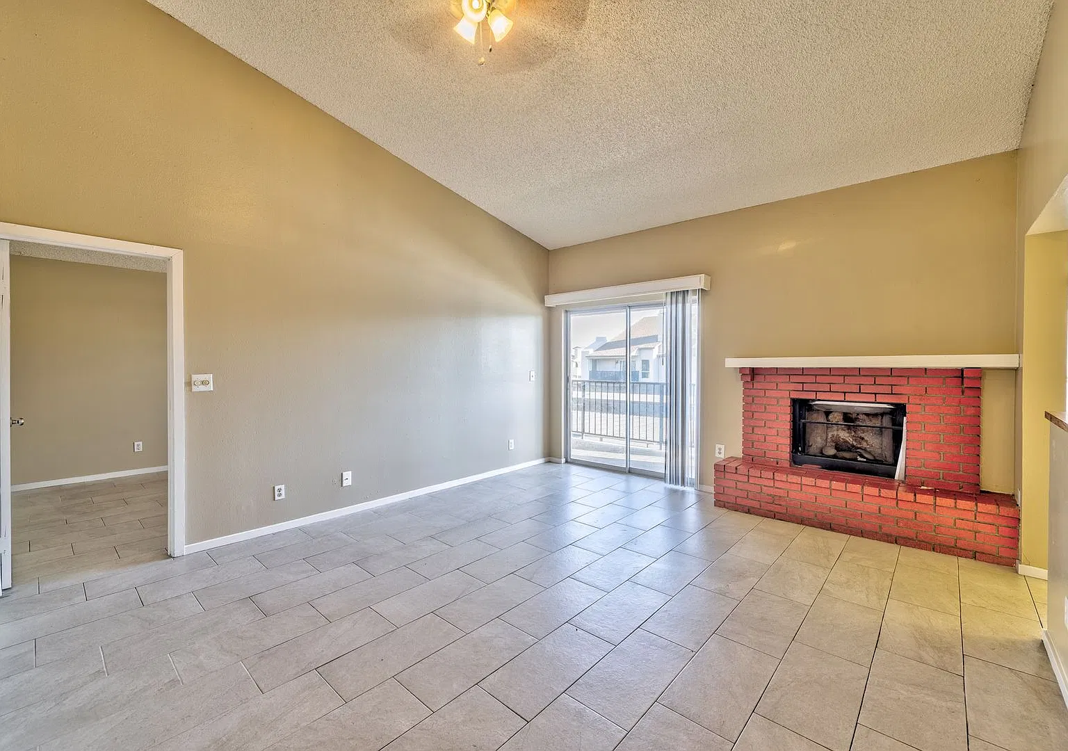 2981 Country Manor Lane #123, Las Vegas, NV 89115 — Photo 3