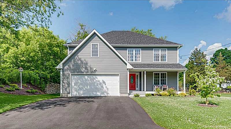 1st image of 24 Plantation Dr