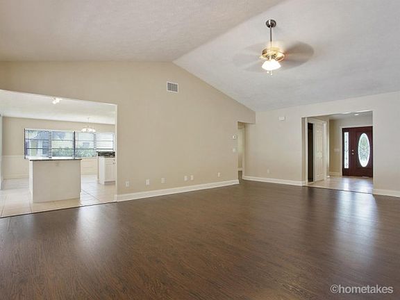 3rd image of 663 SW River Ct