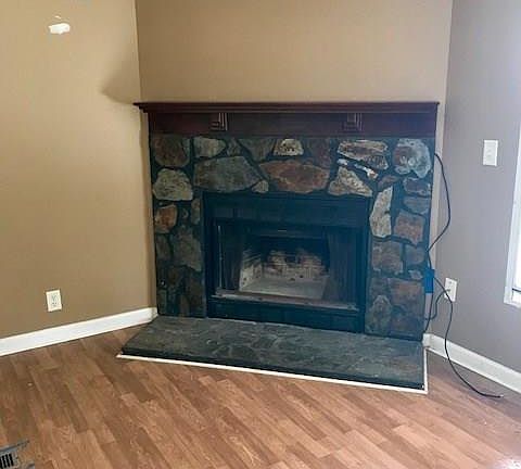 4th image of 4820 Lee Road 390