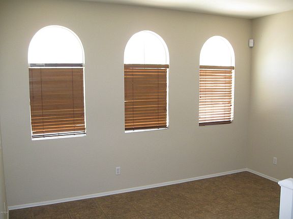 5th image of 1457 E Sonrisas St