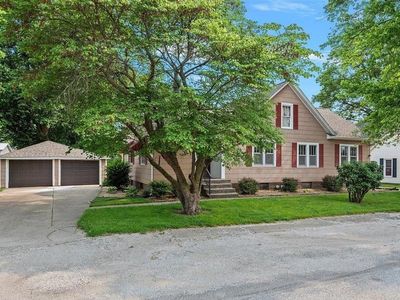 406 W Maple Ave, Auburn, IL, 62615