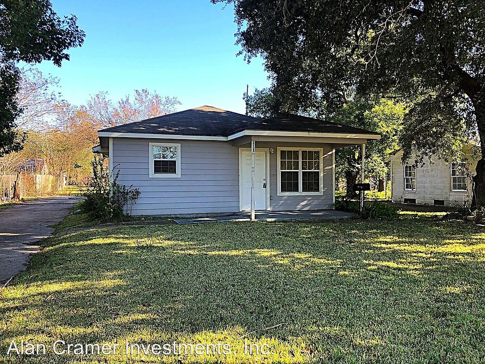 1st image of 3128 Ozark Ave