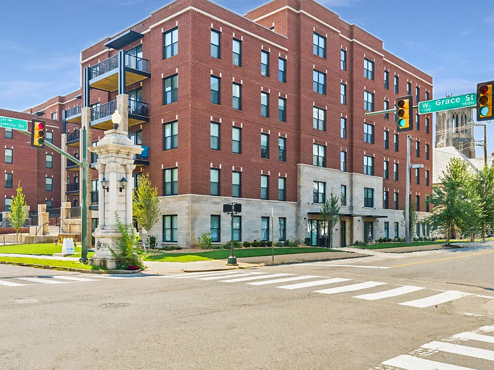 Circ Apartments