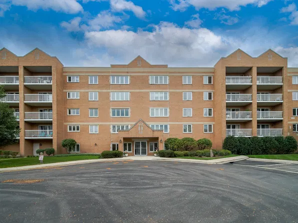 7450 N Waukegan Rd APT 309, Niles, IL 60714