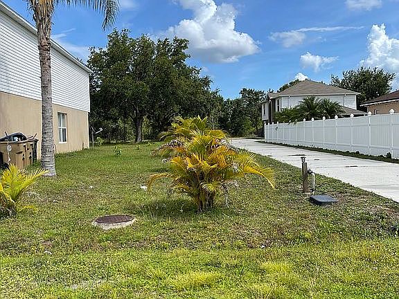 4th image of 905 Alsace Dr