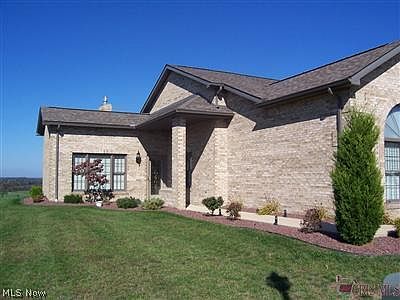 1st image of 43924 Eagle Dr