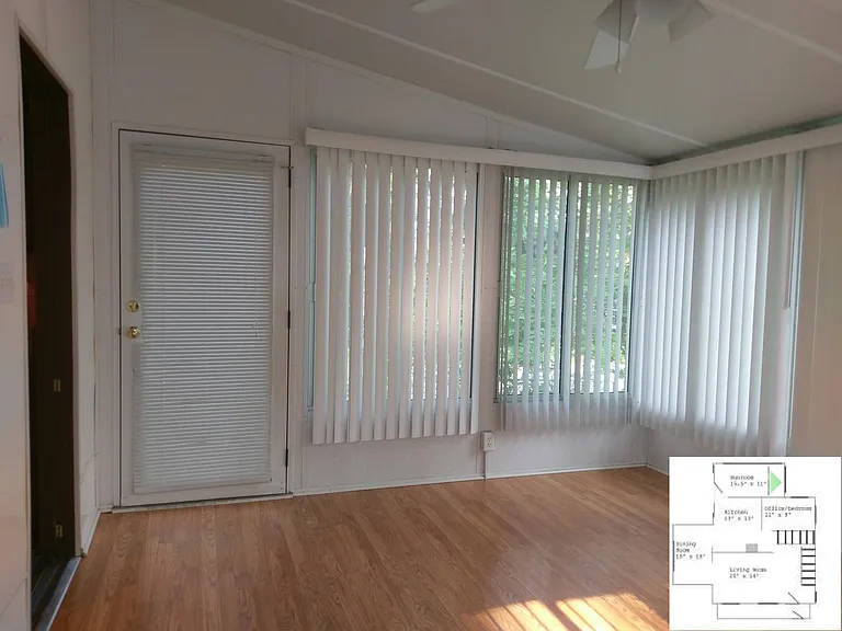 401 W Pennsylvania Ave — Photo 5