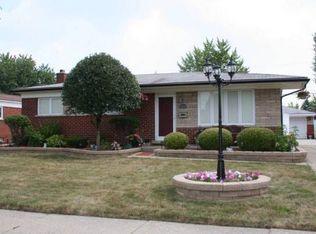 28448 Bradner Dr, Warren, MI 48088