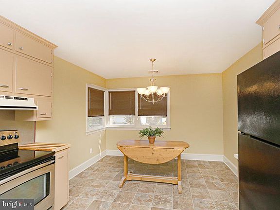 4th image of 34 Appaloosa Dr