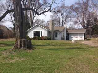 9127 Center Rd, Traverse City, MI 49686