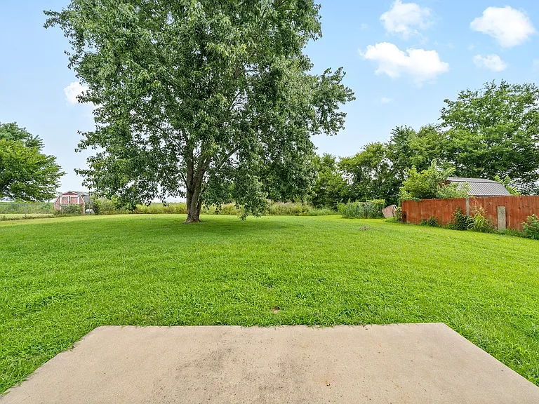 2080 Carneal Ln — Photo 25