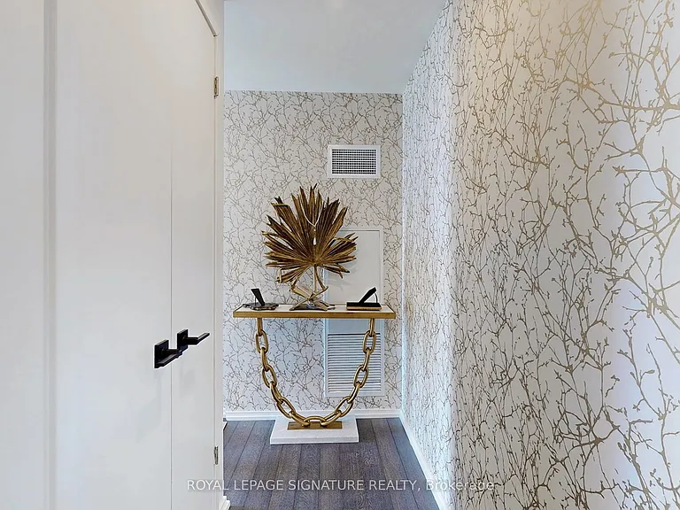 197 Yonge St #4409 — Photo 8