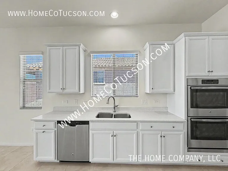 38628 S Running Roses Ln — Photo 11