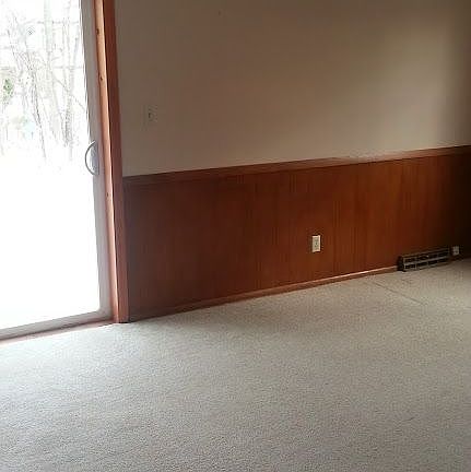 4th image of 327 N Grandview Blvd