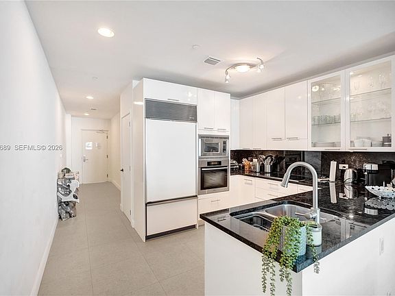 5th image of 6799 Collins Ave APT 201
