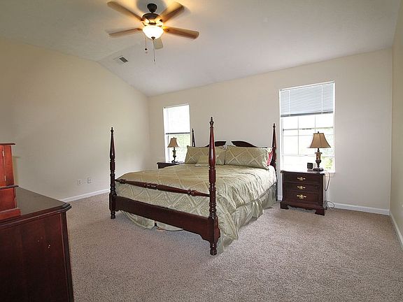 3rd image of 2114 Melody Dr
