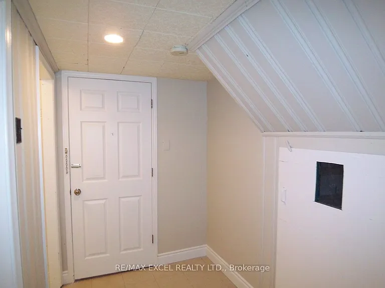 1284 Pharmacy Ave #BASEMENT — Photo 12