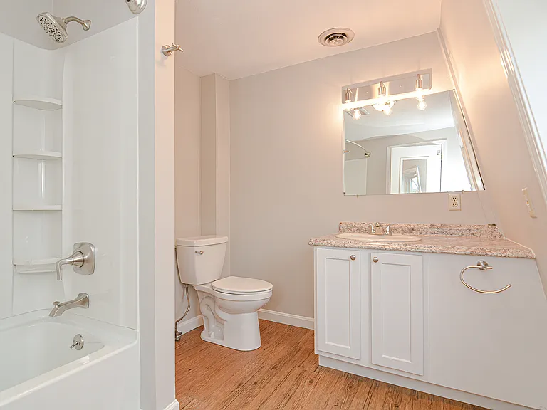 270-286 Washington St #282 — Photo 7