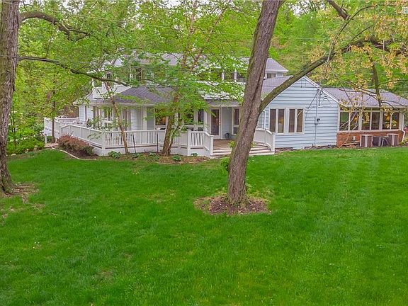 HUGE LEVEL LAKESHORE LOT WITH 170' FRONTAGE