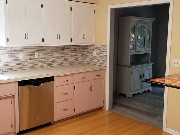 3rd image of 12804 Country View Ln