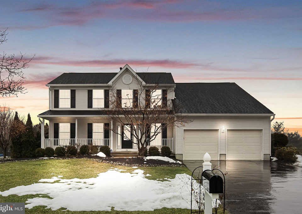 1st image of 24 Amberfield Rd