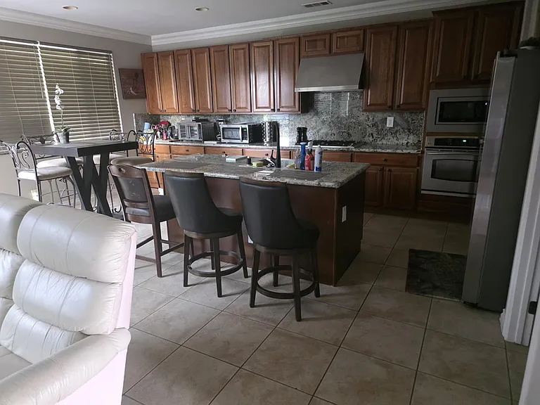 24123 Semillon Ln — Photo 6