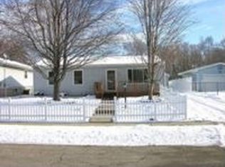 1420 S Queen Dr, Peoria, IL