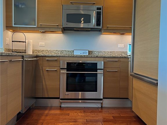 4th image of 322 Karen Ave Unit 805