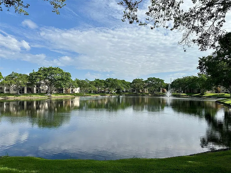 641 Cypress Lake Blvd #K18 — Photo 29
