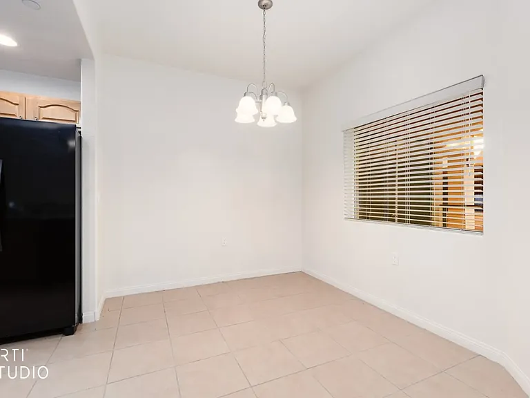 400 Hillside Dr #723 — Photo 7