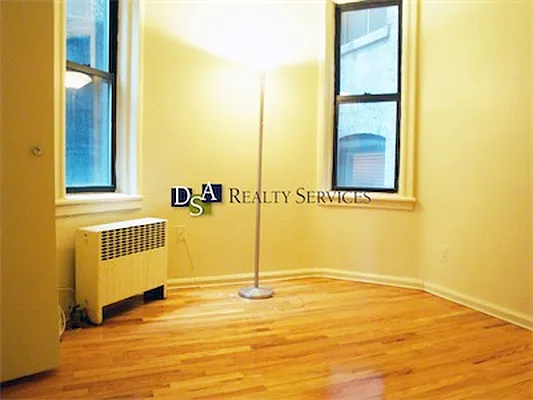 Rented by DSA Realty | media 32