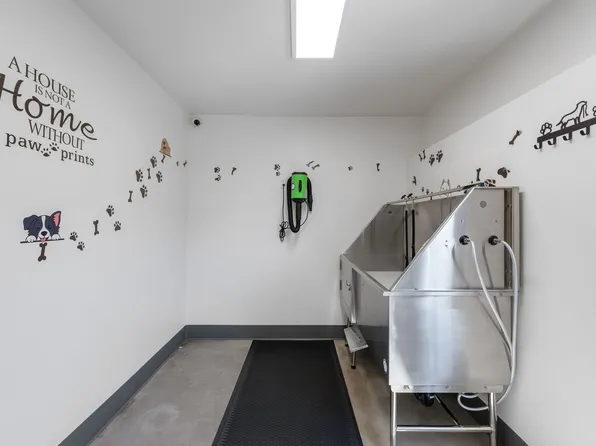 Beachwood Apartments