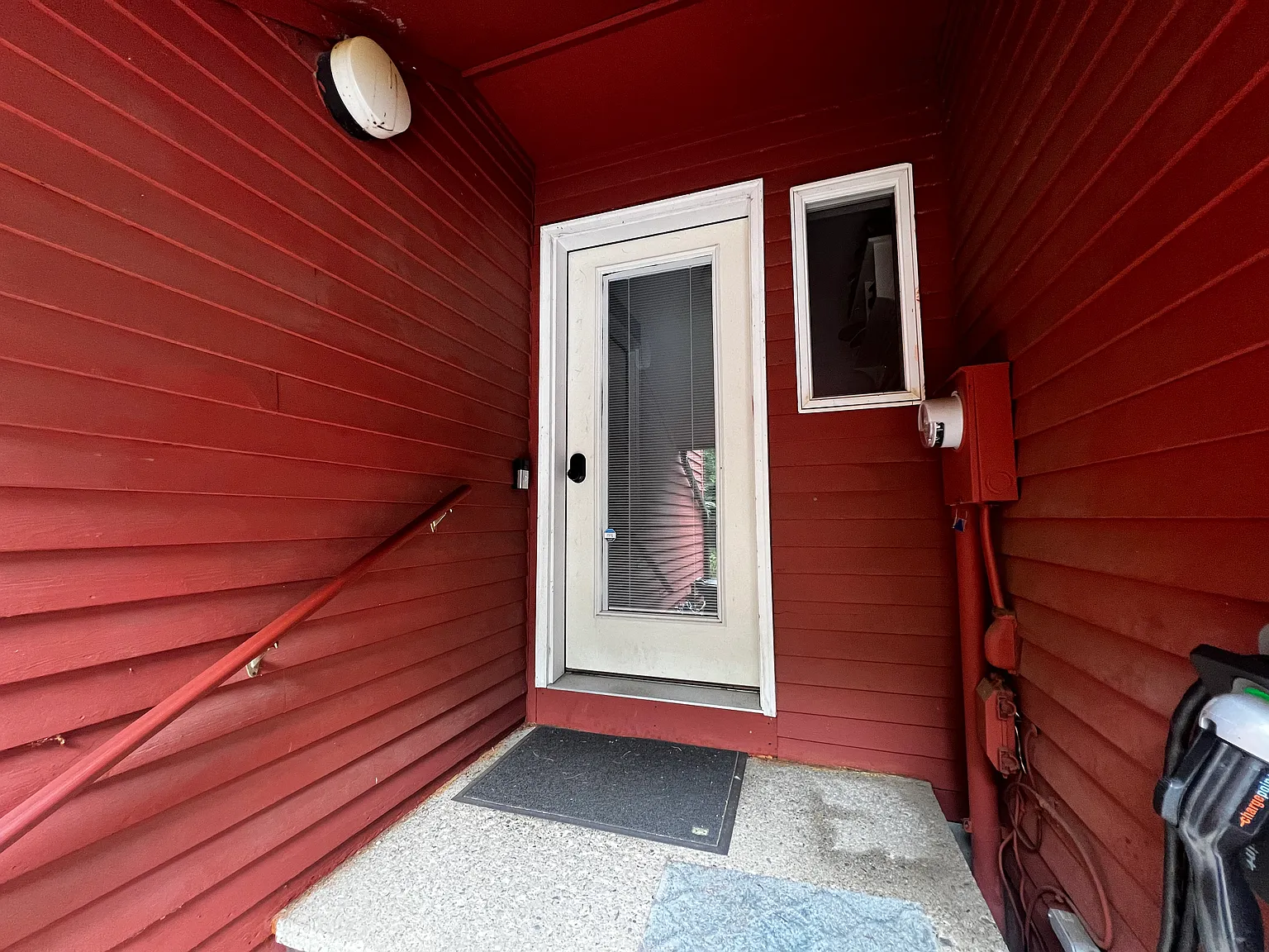 3 bed, 2.5 bath, 1534 sqft, $3,500 — Photo 2