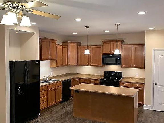 2nd image of 2103 W Canyon Dr