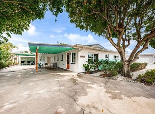 11250 2nd St E, Treasure Island, FL 33706