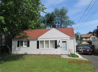 18 Glenwood Ave, Bloomfield, CT 06002