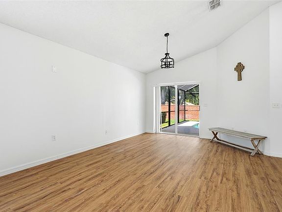 5th image of 1500 CASTERTON CIRCLE