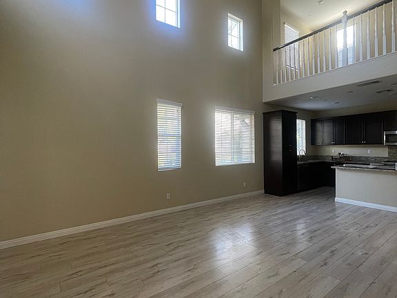 4th image of 8719 Festival St
