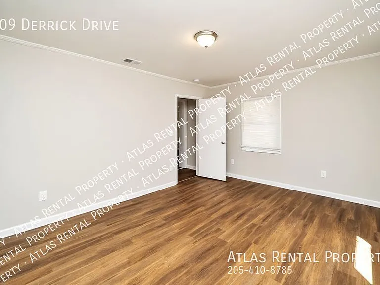 109 Derrick Dr — Photo 16