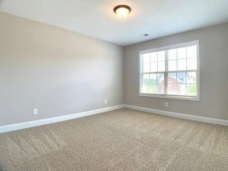 733 Banister Dr — Photo 26