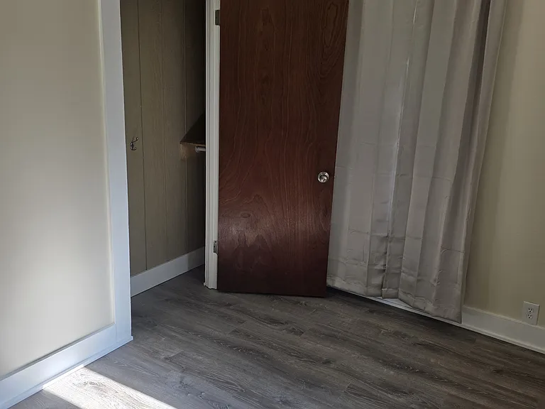 1148 Smith Ave SW — Photo 6
