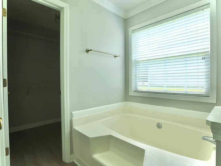 2436 Moultrie Ct — Photo 11