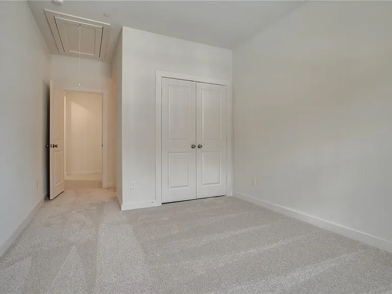 1000 Marian Dr — Photo 16