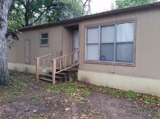 406 Byrne St APT D, Smithville, TX 78957