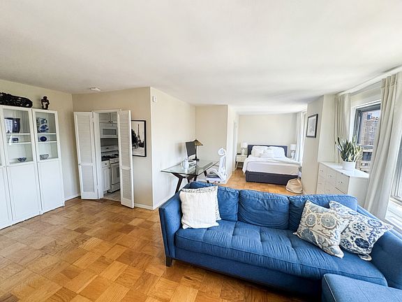 5th image of 142 W End Ave APT 25T