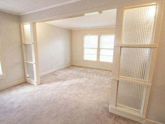 5th image of 1510 E Virginia Ave